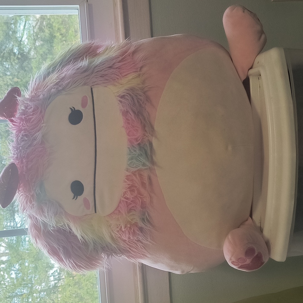 pink valentine's Day Bigfoot squishmallow